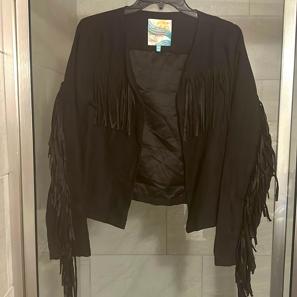 Black ,Lightweight, New with tags, Size Medium